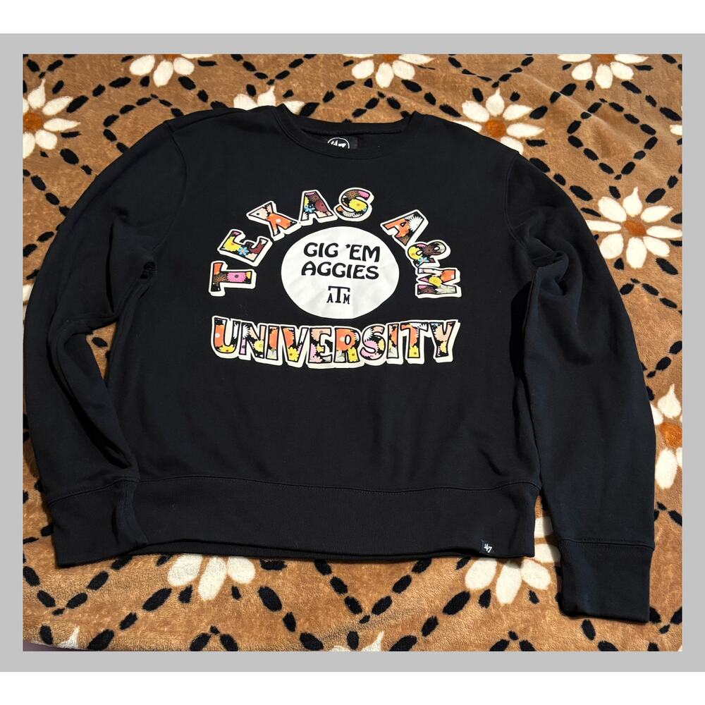 47 Texas A&M Aggies Women’s Medium Black Floral Graphic Crewneck Sweatshirt